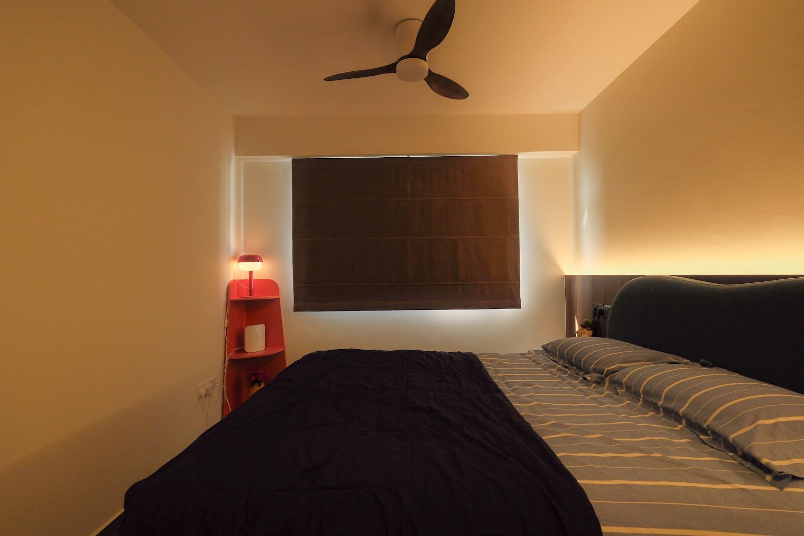 Master bedroom under cove light, 380B Canberra by Aura Design & Co.