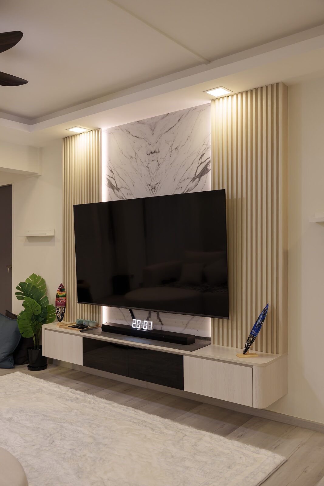 Backlit marble TV wall, 224 Chua Chu Kang Central by Aura Design & Co.