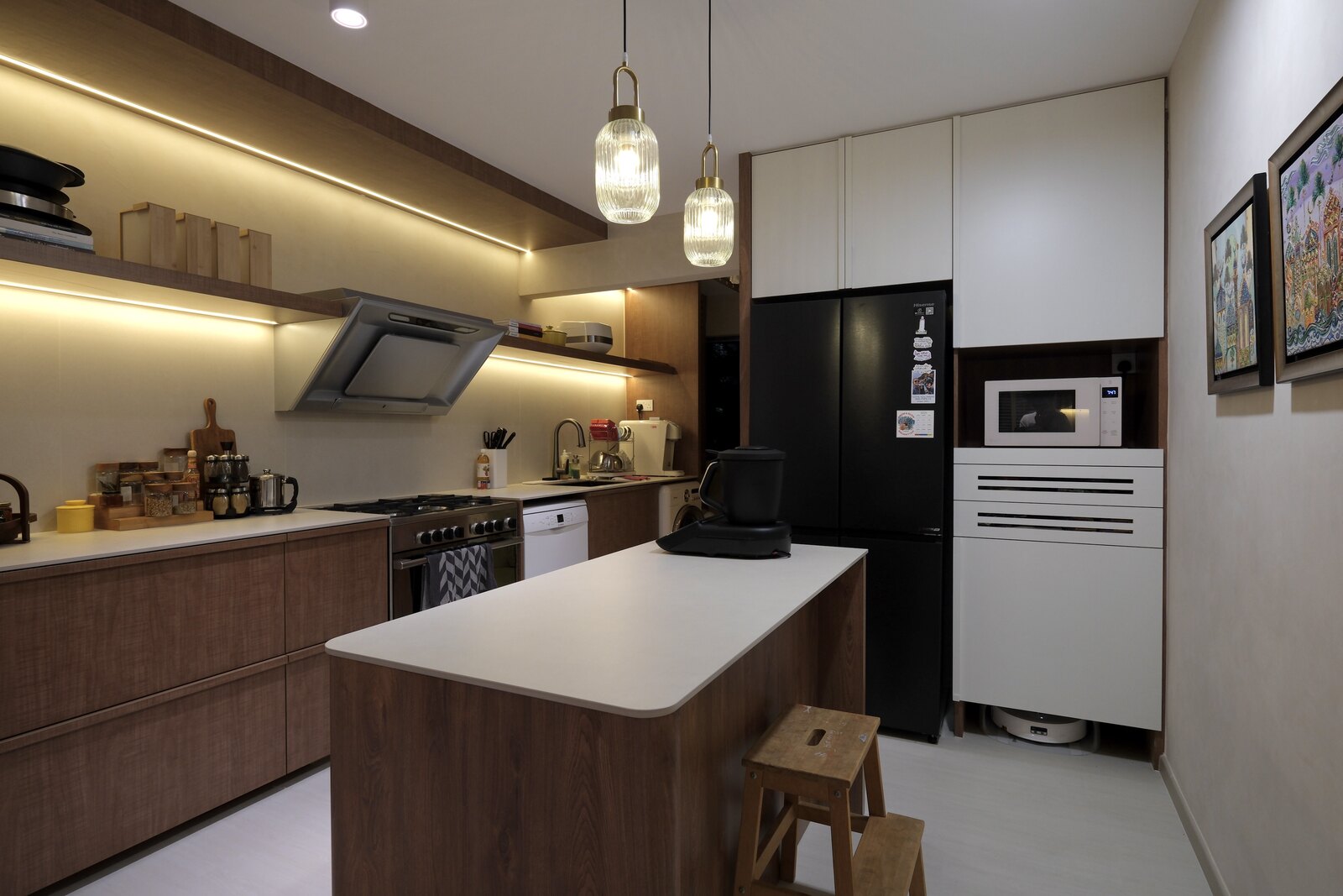 Walnut kitchen and quartz-topped island, Santorini Lux, 148 Pasir Ris by Aura Design & Co.