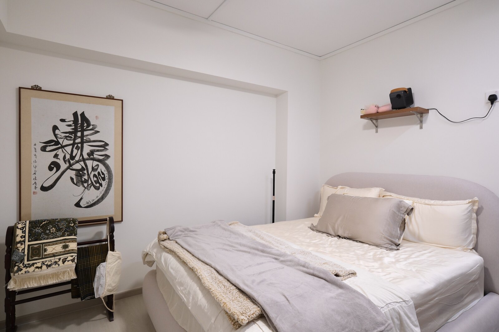 Master bedroom, Santorini Lux, 148 Pasir Ris by Aura Design & Co.